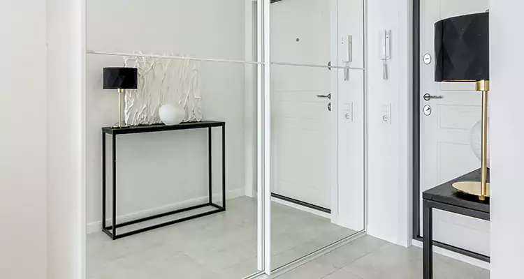Mirrored Bifold Closet Doors Repair in Sunrise, FL