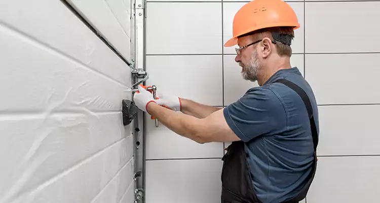 Emergency Garage Door Repair in Sunrise, FL