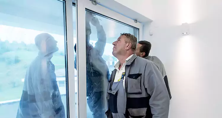 Retractable Screen Door Repair in Sunrise, FL