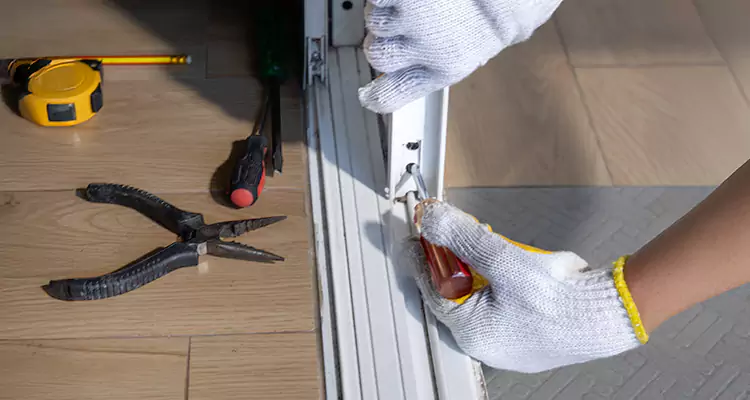 Screen Door Wheel Replacement in Sunrise, FL
