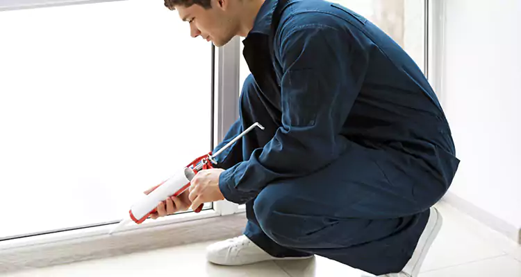 Window Glass Caulk Repair in Sunrise, FL