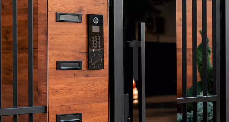 Automatic Door Maintenance in Sunrise, FL