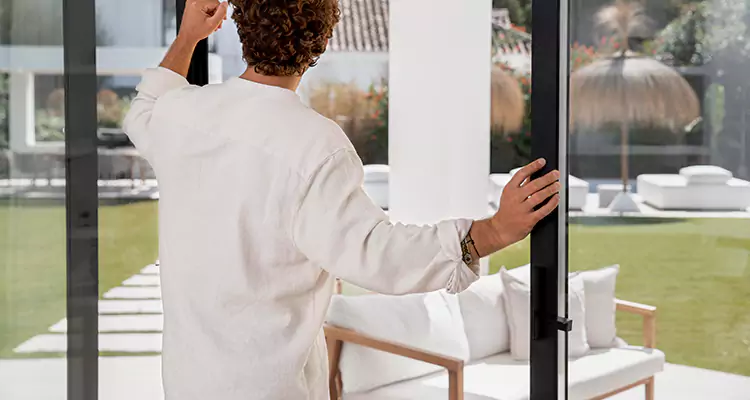 Sliding Screen Door Maintenance for Closing Issues in Sunrise, FL