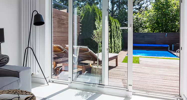 Fixing A Sliding Screen Door Roller in Sunrise, FL